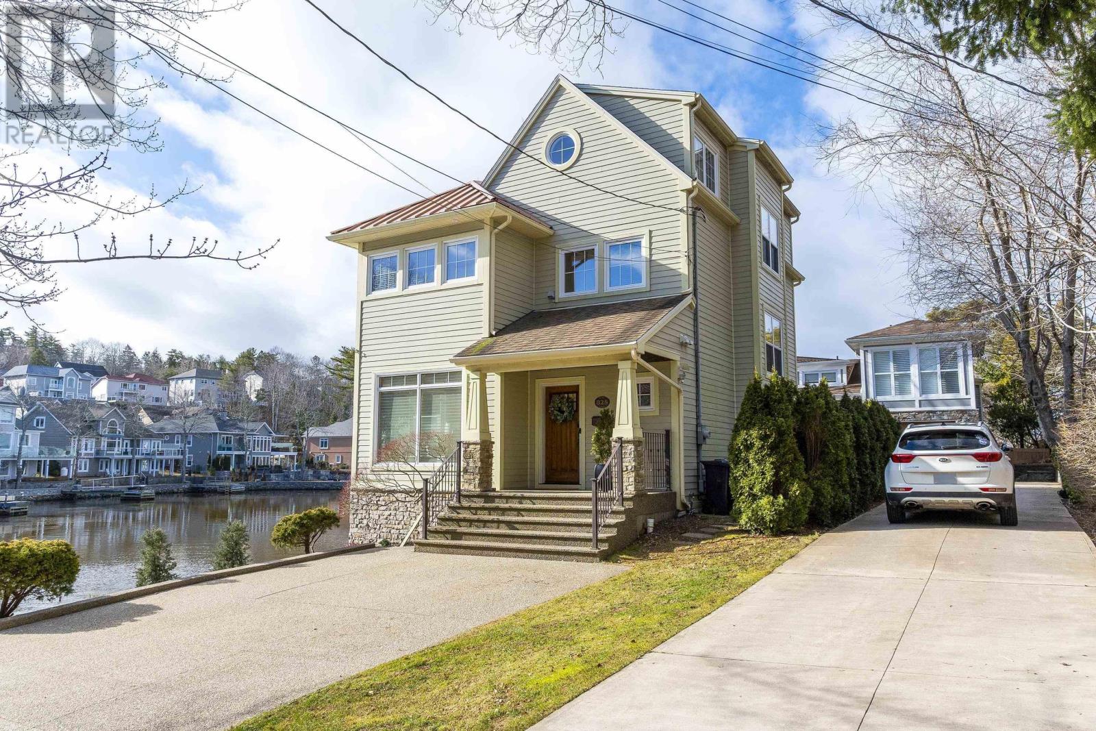 825 Shore Drive