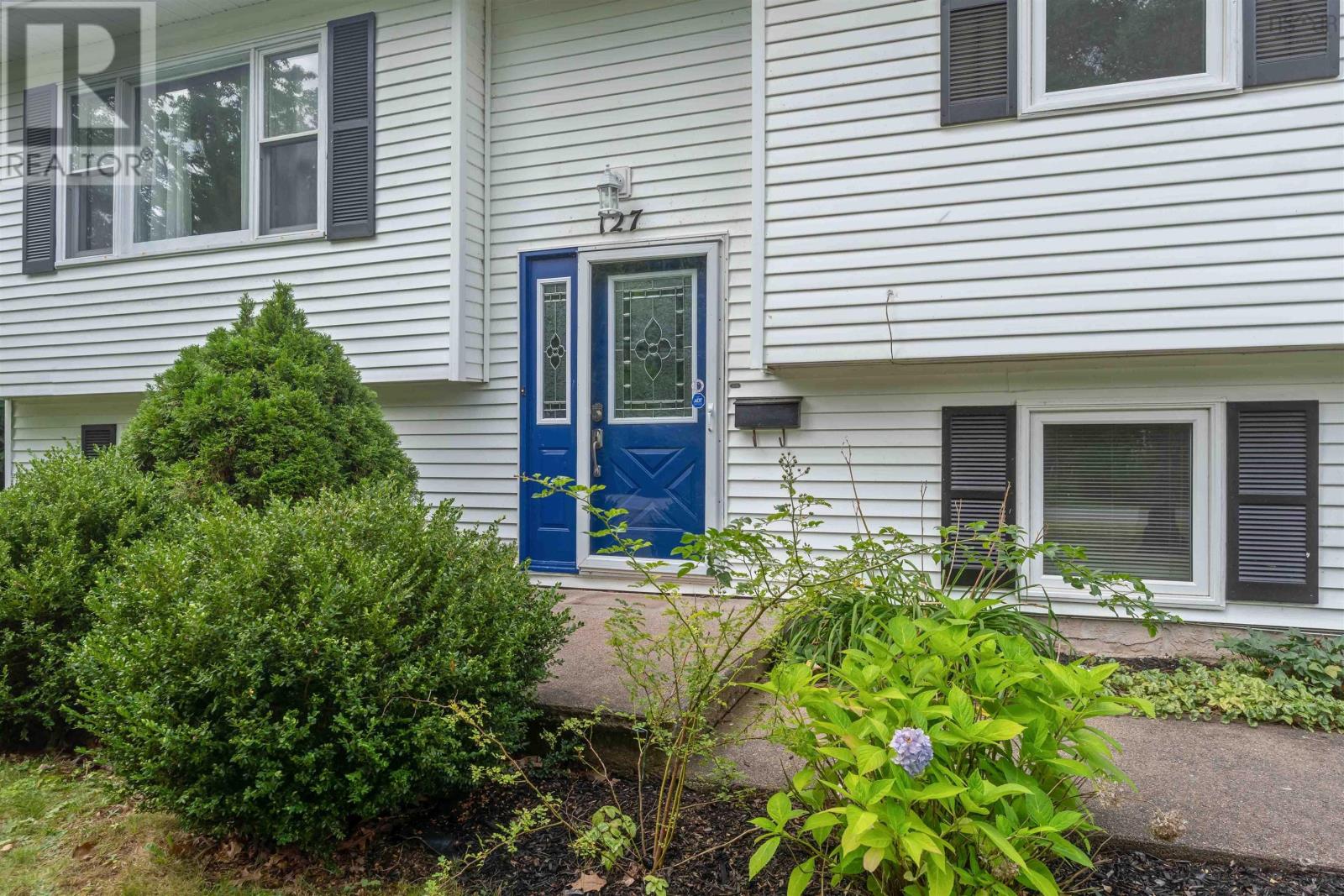 127 Willow Avenue Property Photo 2