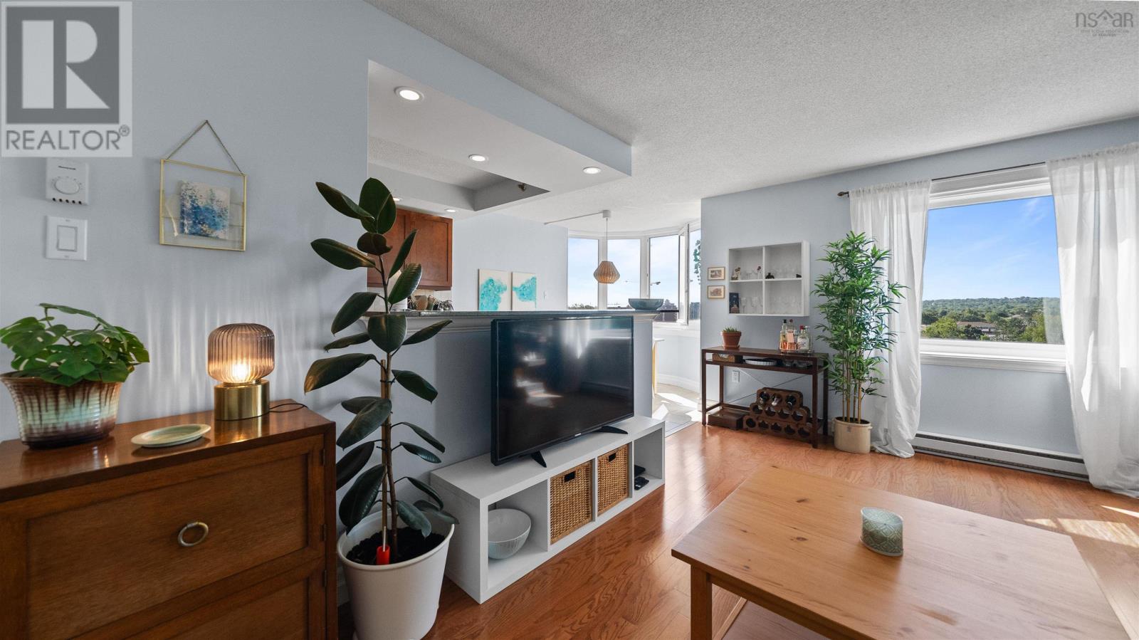 1125 45 Vimy Avenue Property Photo 4
