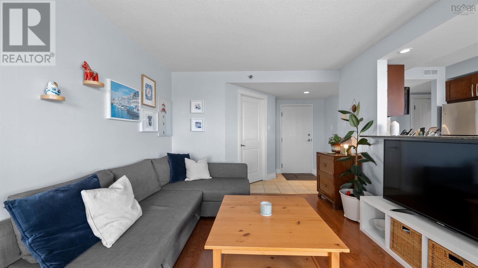 1125 45 Vimy Avenue Property Photo 10