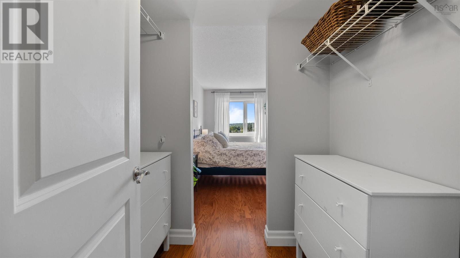 1125 45 Vimy Avenue Property Photo 21