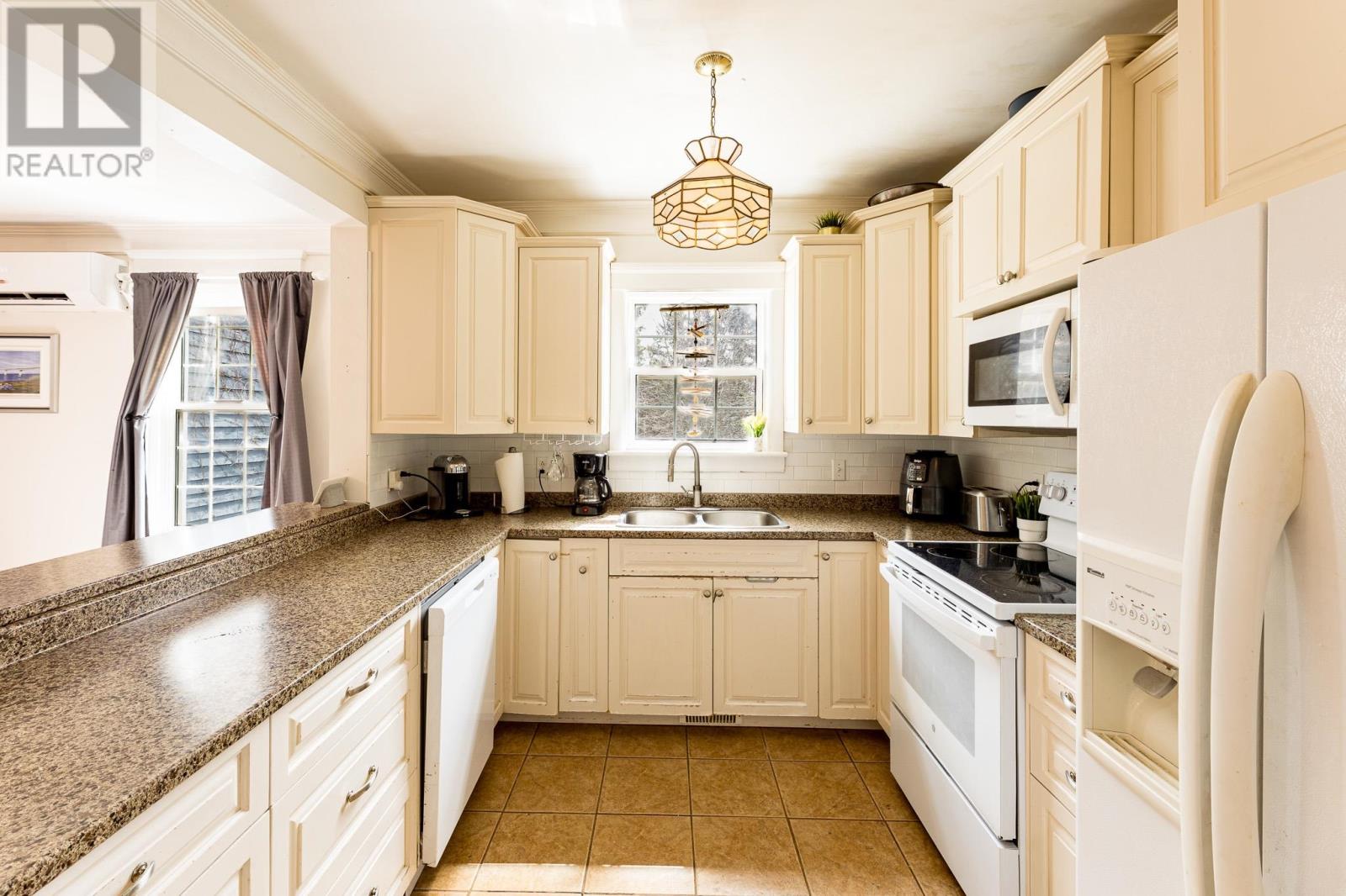 3905 St. Mary's Road Property Photo 16