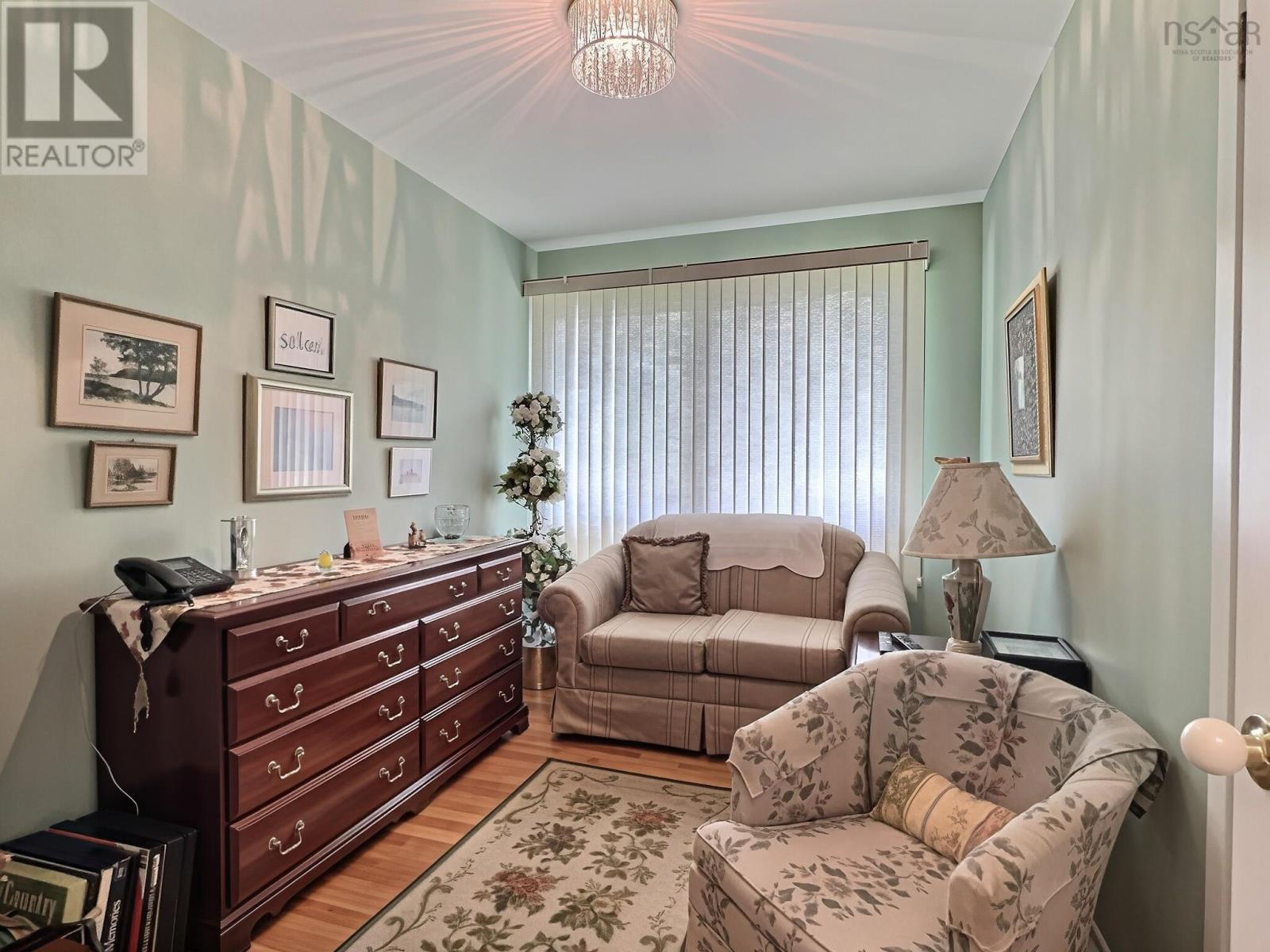 63 Lane Avenue Property Photo 14