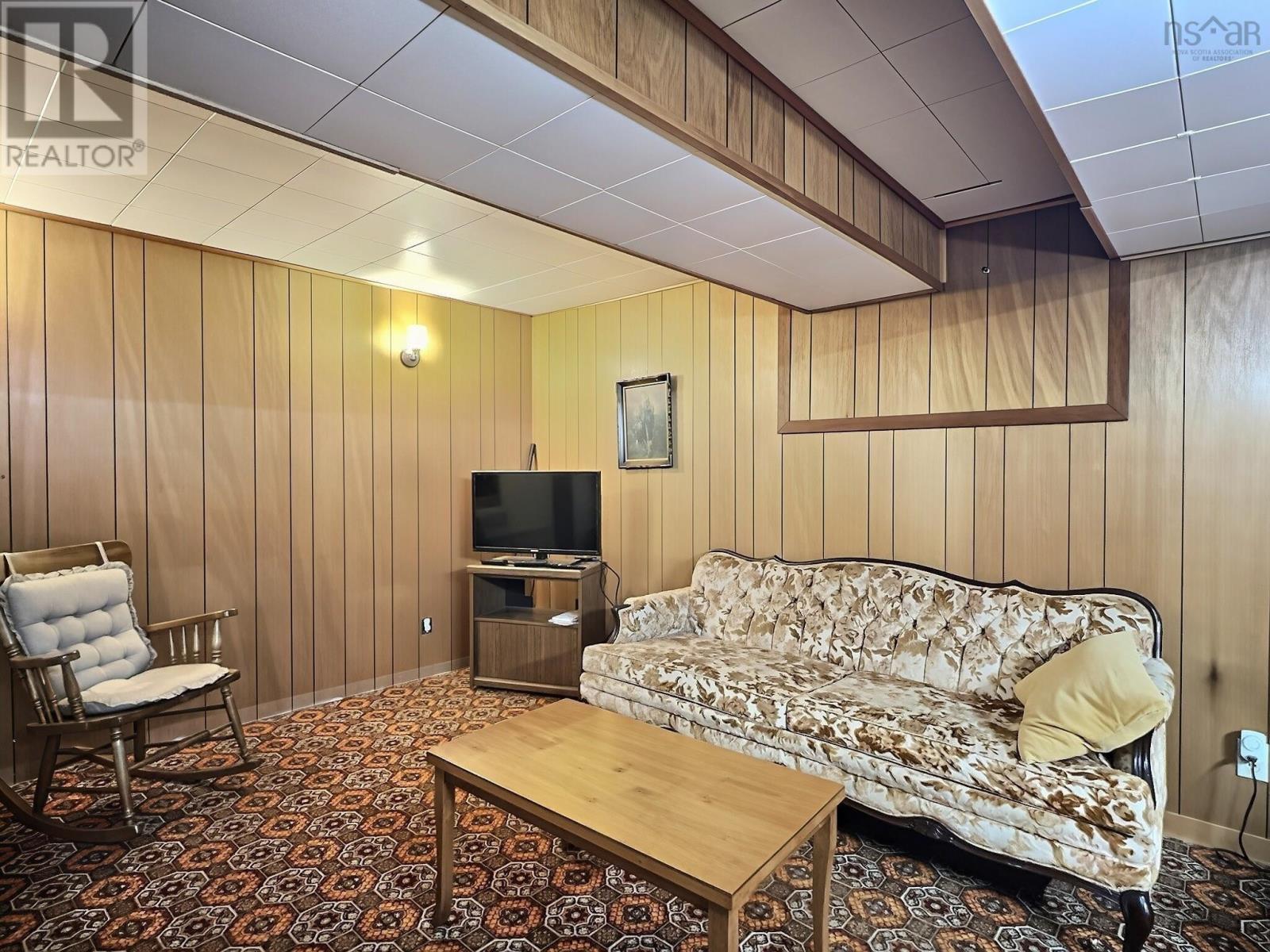 63 Lane Avenue Property Photo 17
