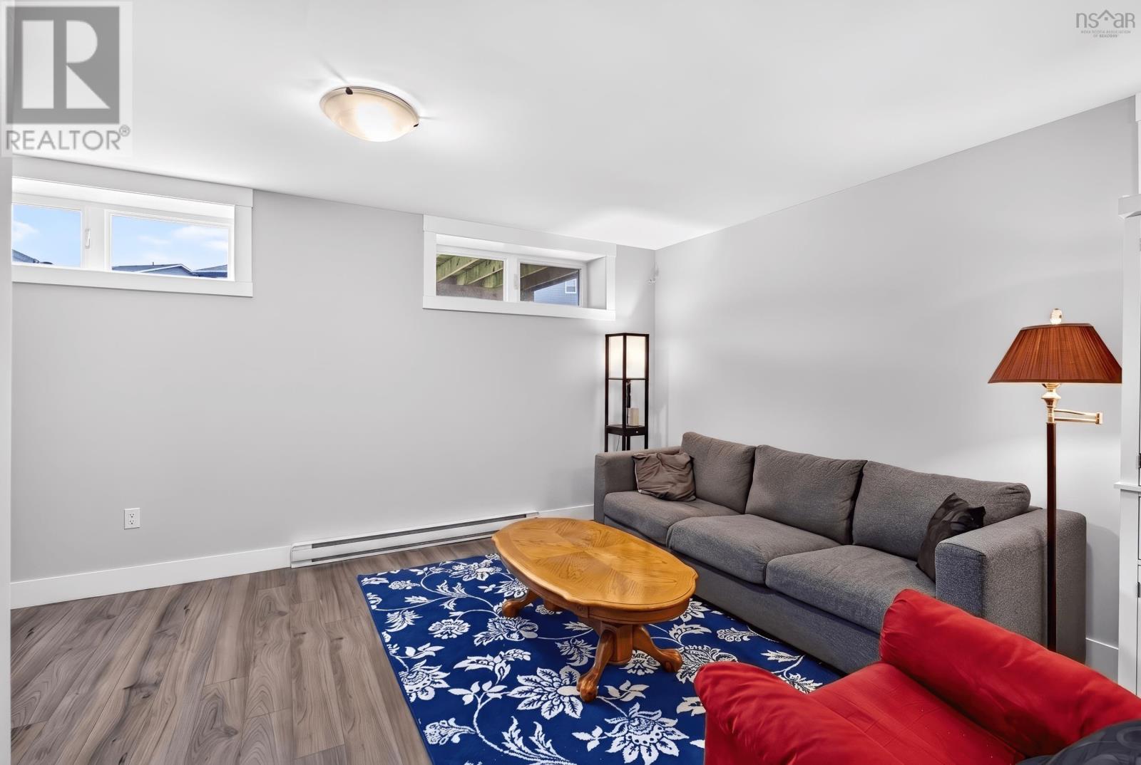 185 Titanium Crescent Property Photo 25
