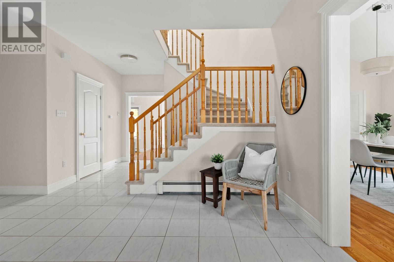 65 Stone Gate Drive Property Photo 4