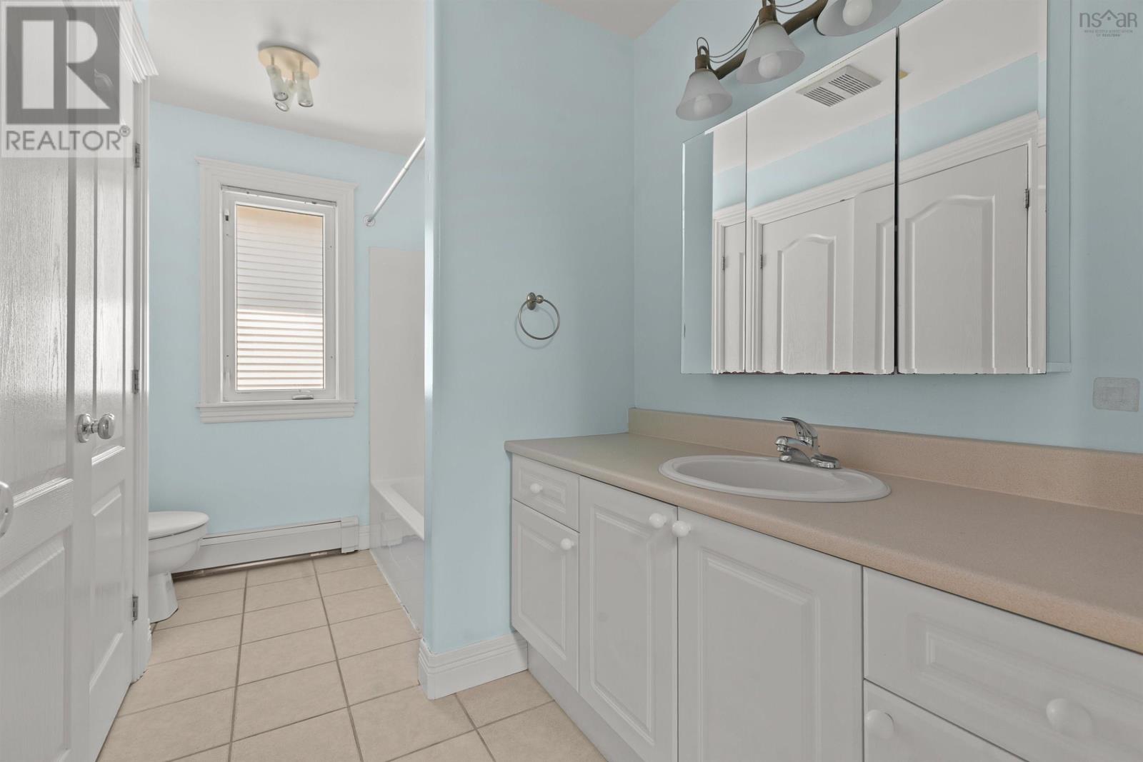 65 Stone Gate Drive Property Photo 36