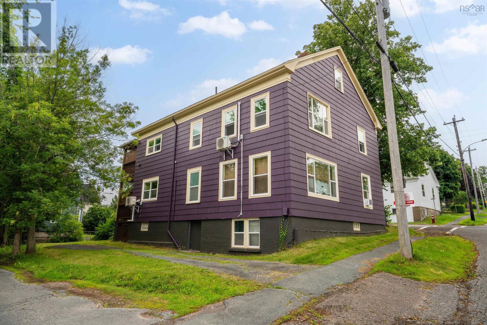 9 Cedar Street