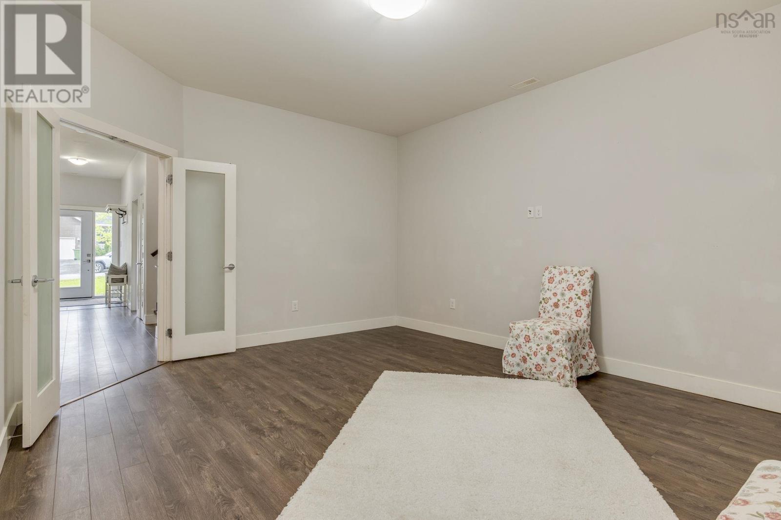35 Crossfield Ridge Property Photo 10