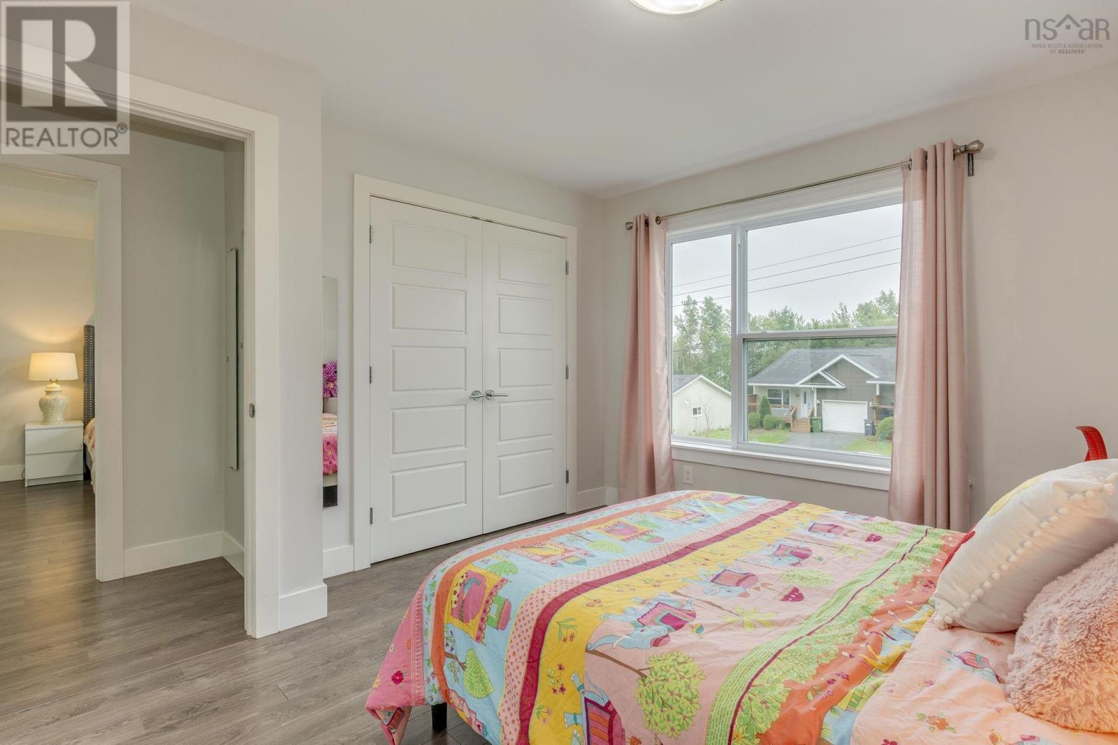 35 Crossfield Ridge Property Photo 44