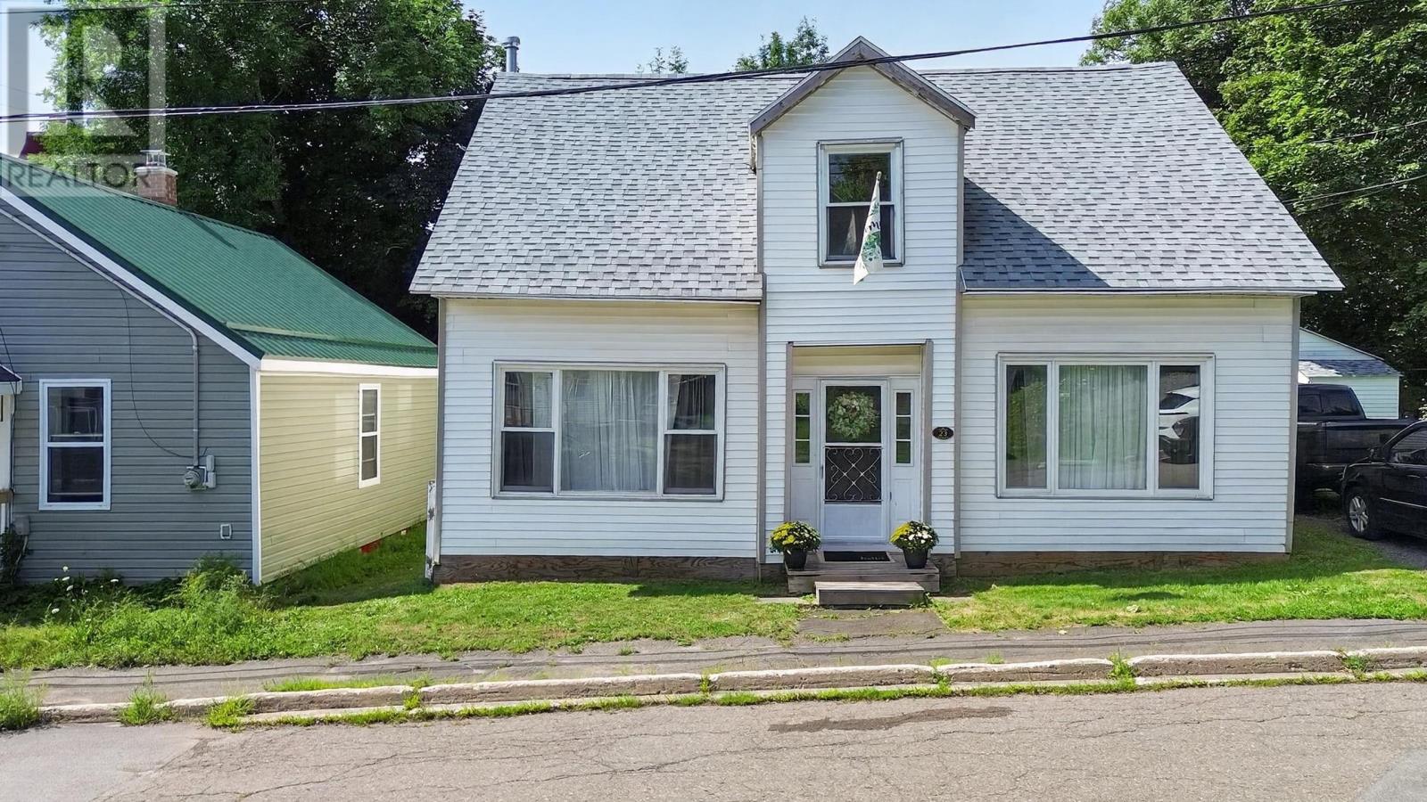 23 Twining Street Property Photo 1