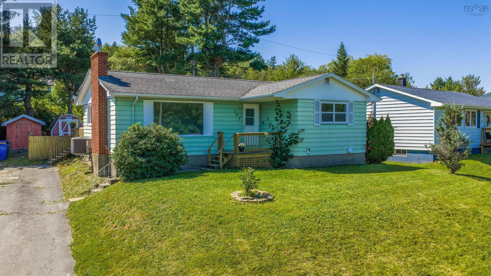 157 Alder Crescent Property Photo 1