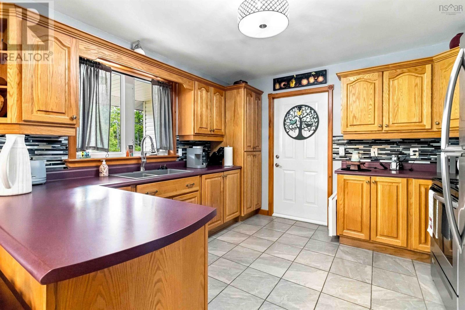 50 Skyridge Drive Property Photo 10