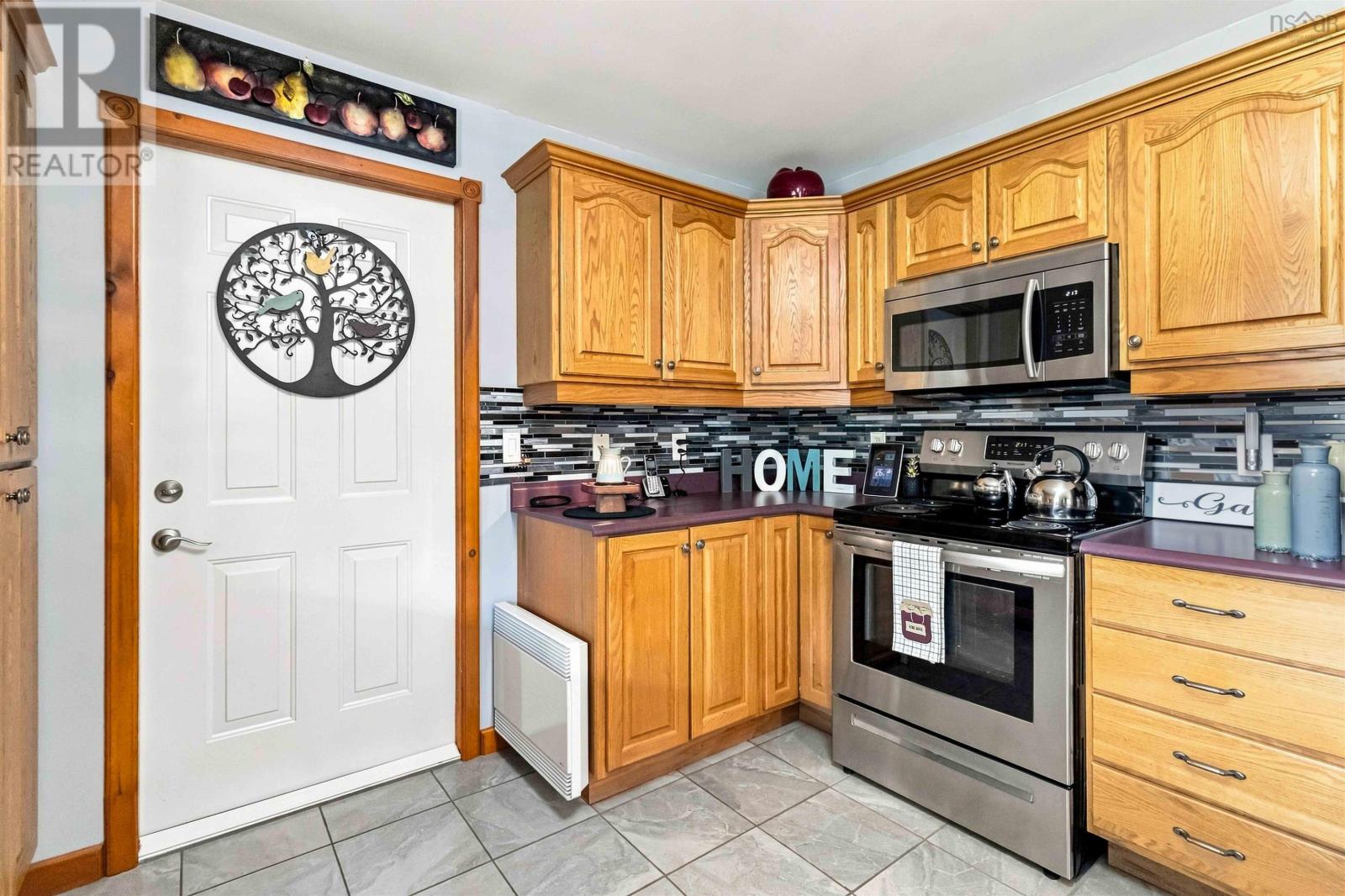 50 Skyridge Drive Property Photo 11