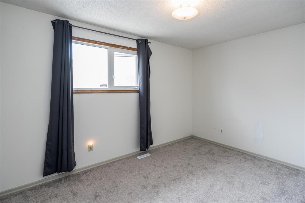 103 Thunder Bay Property Photo 12