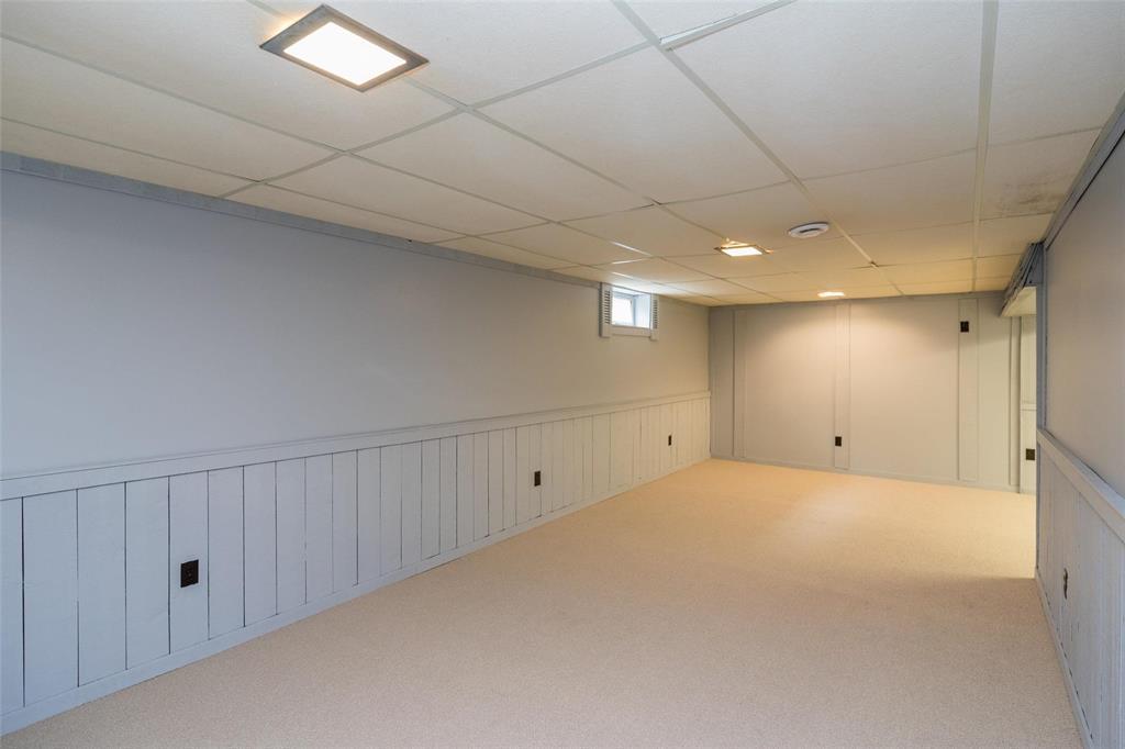 103 Thunder Bay Property Photo 17