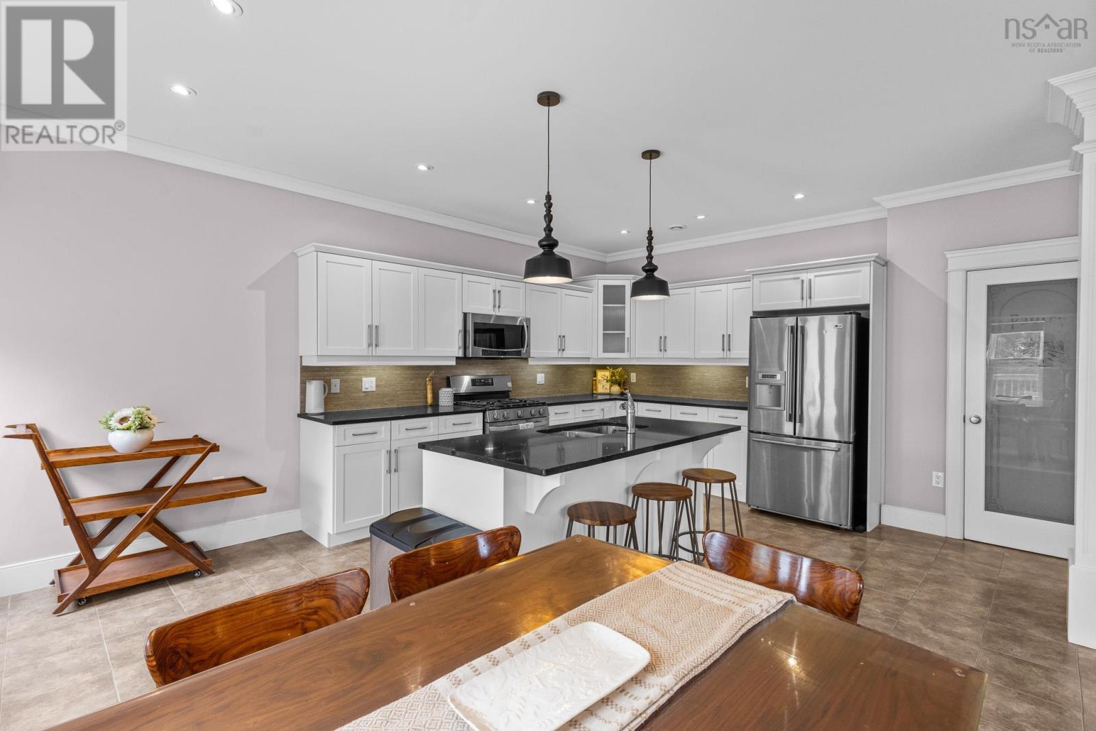 85 William Borrett Terrace Property Photo 13