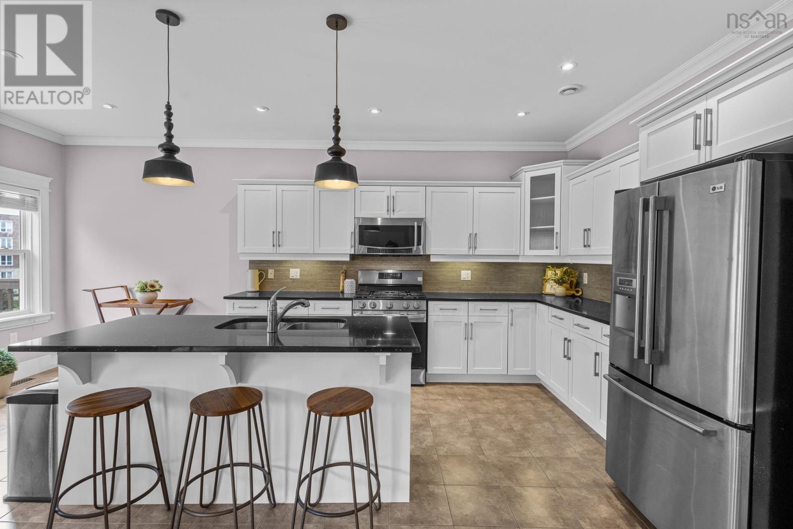85 William Borrett Terrace Property Photo 15