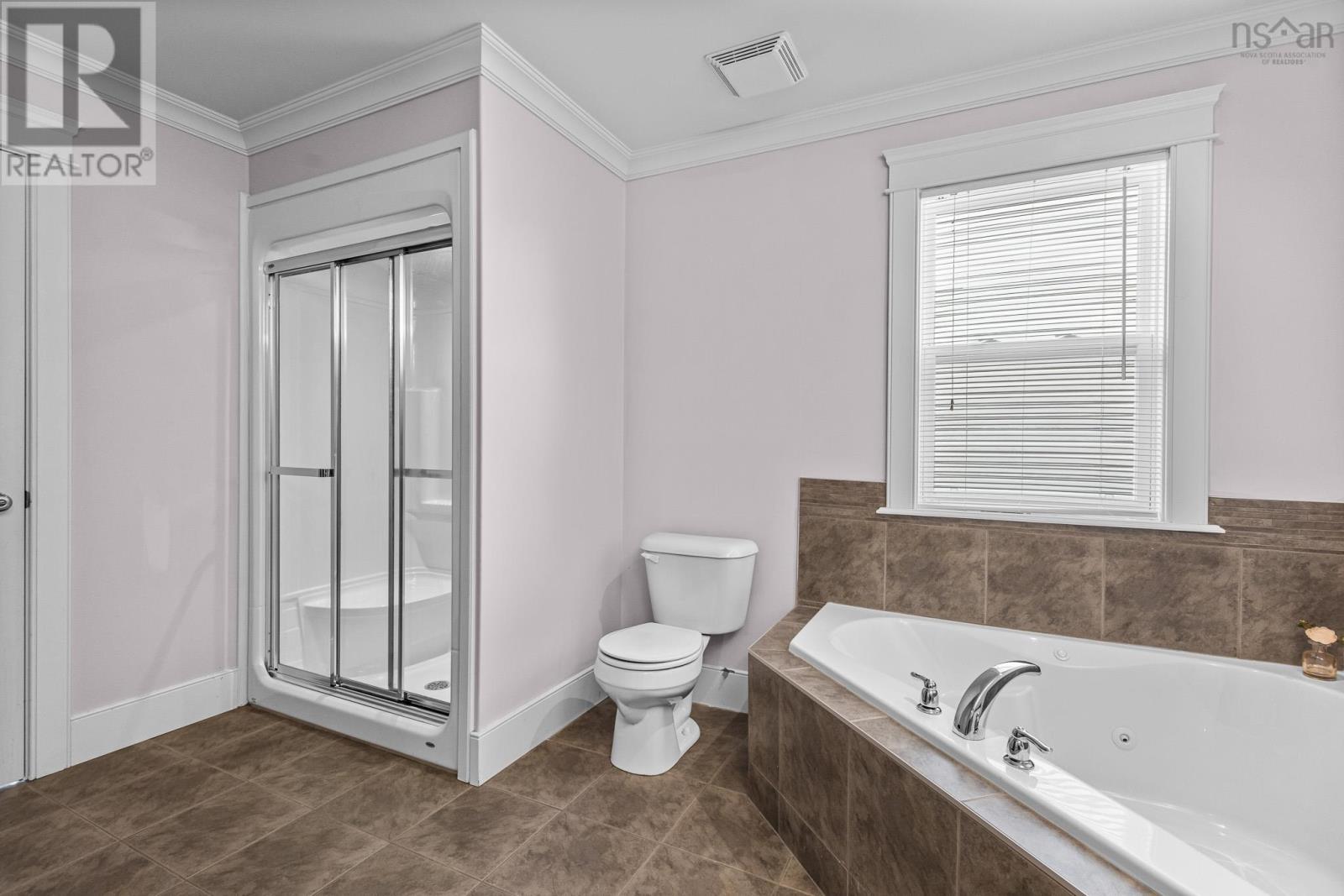 85 William Borrett Terrace Property Photo 20