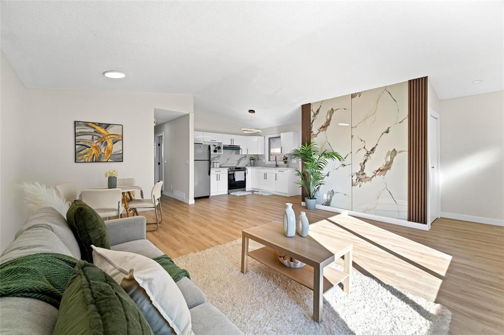 286 Barnham Crescent Property Photo 11