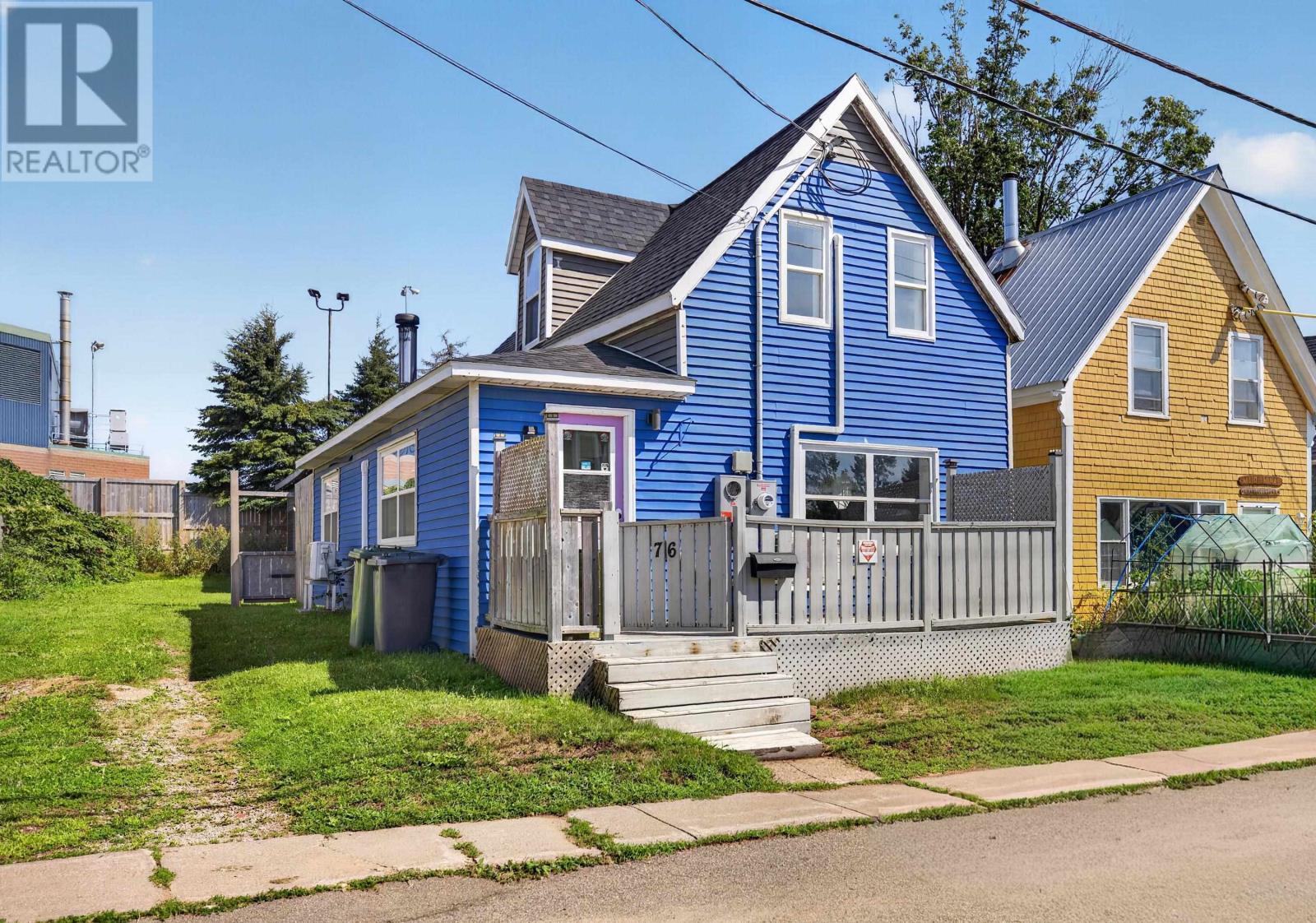 76 Beach Street
