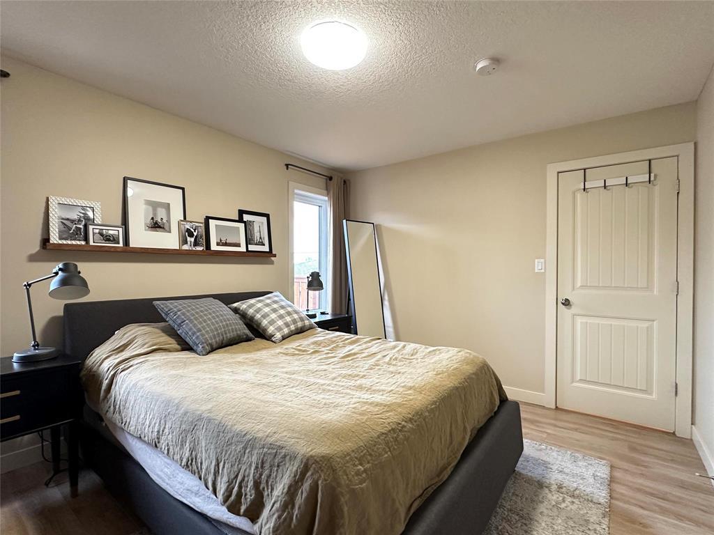 2535 Rosser Avenue Property Photo 13
