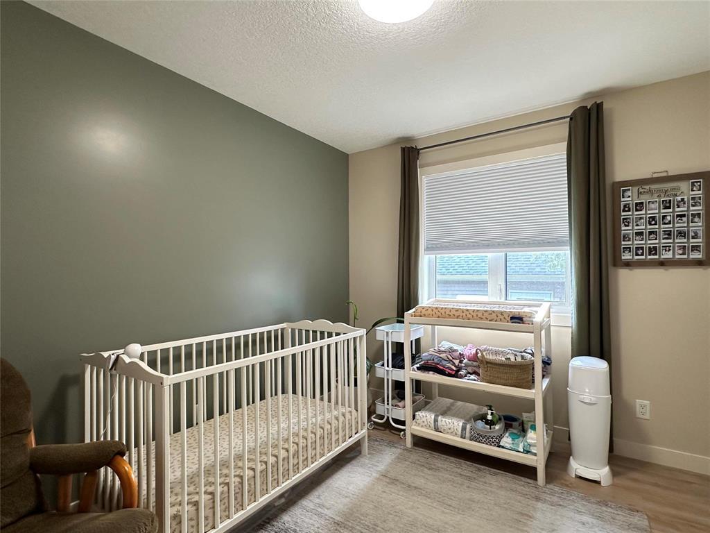 2535 Rosser Avenue Property Photo 14