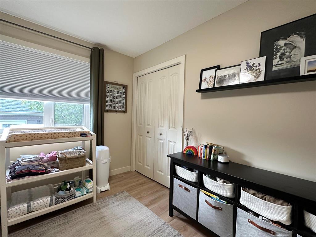 2535 Rosser Avenue Property Photo 15