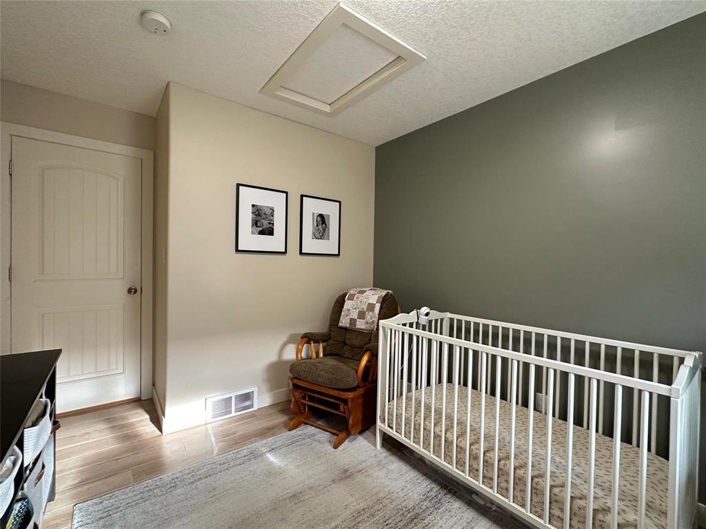 2535 Rosser Avenue Property Photo 16