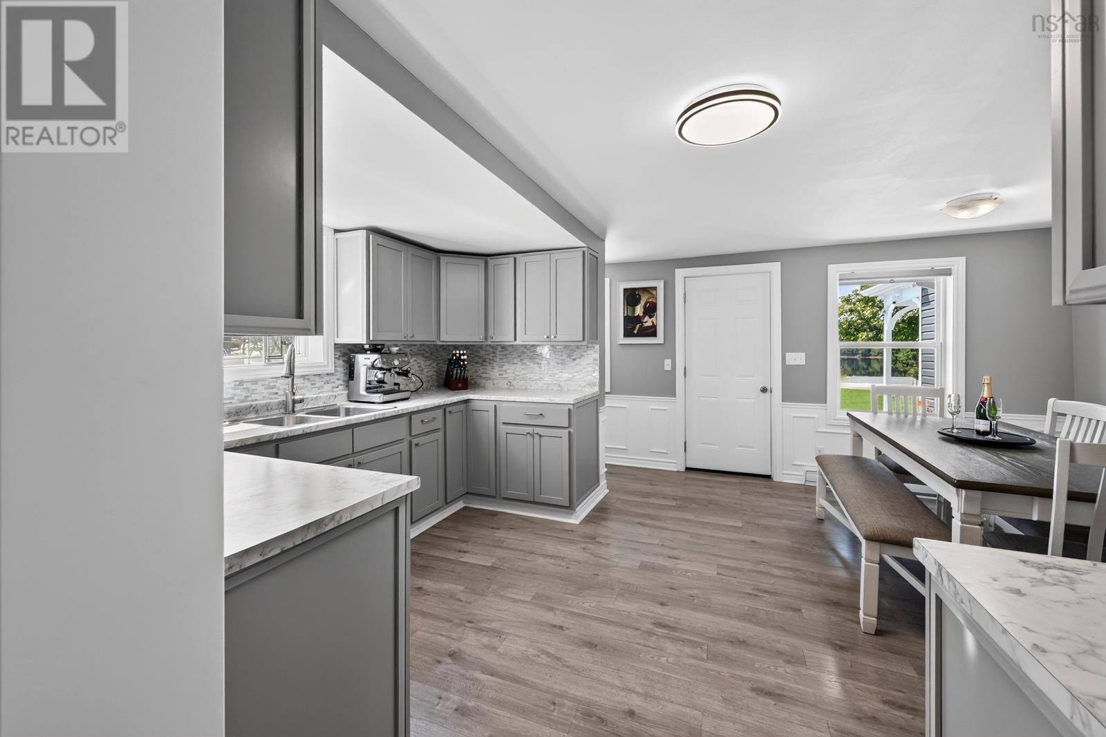 17 Behie Road E Property Photo 16