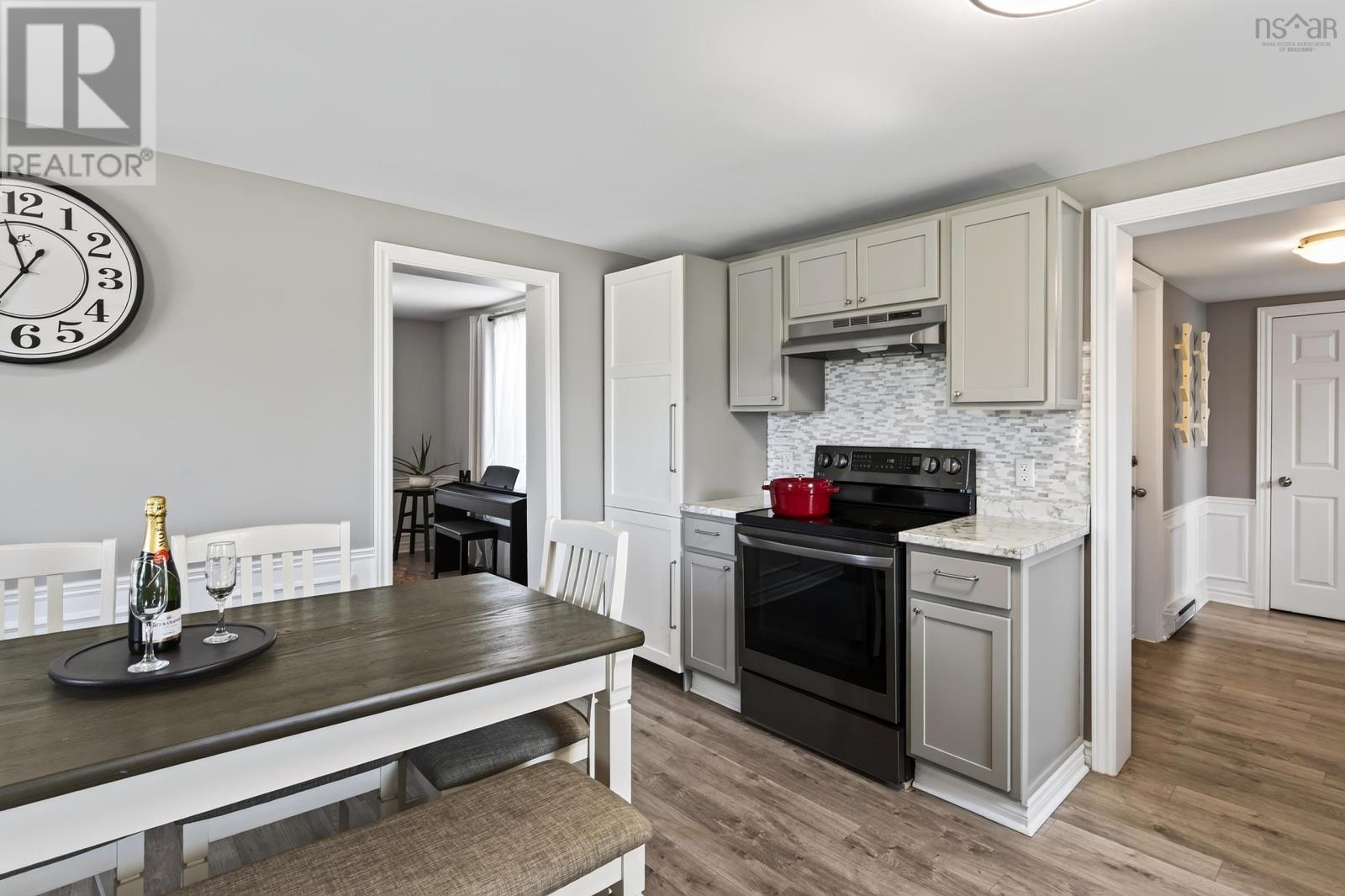 17 Behie Road E Property Photo 17