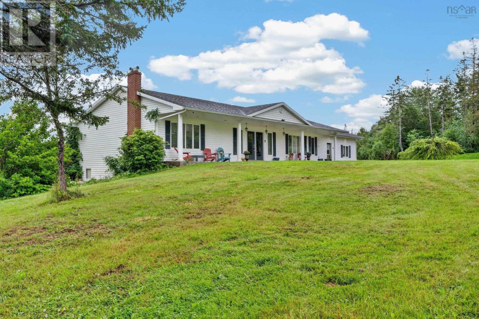 2489 Coxheath Road Property Photo 1