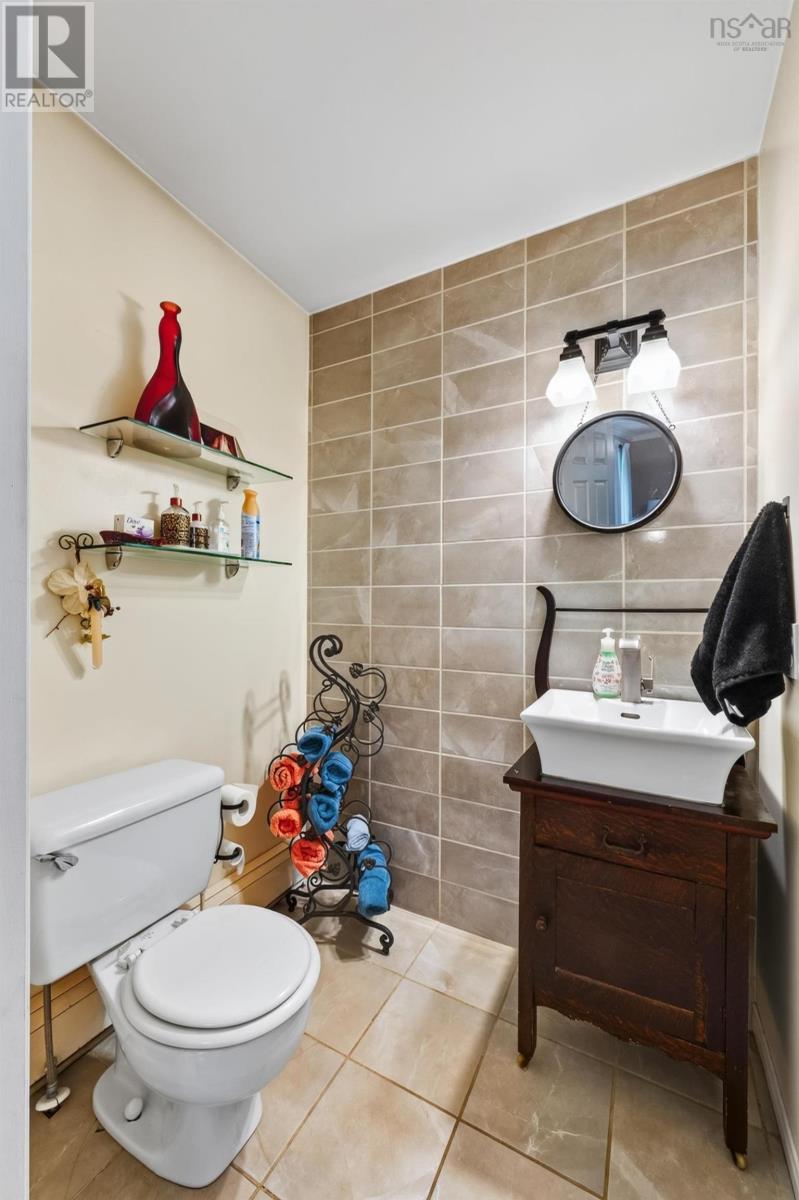 2489 Coxheath Road Property Photo 27