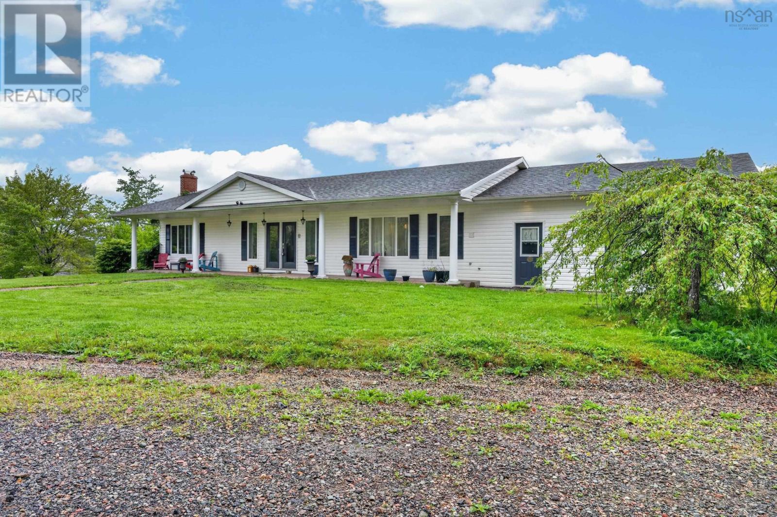 2489 Coxheath Road Property Photo 8