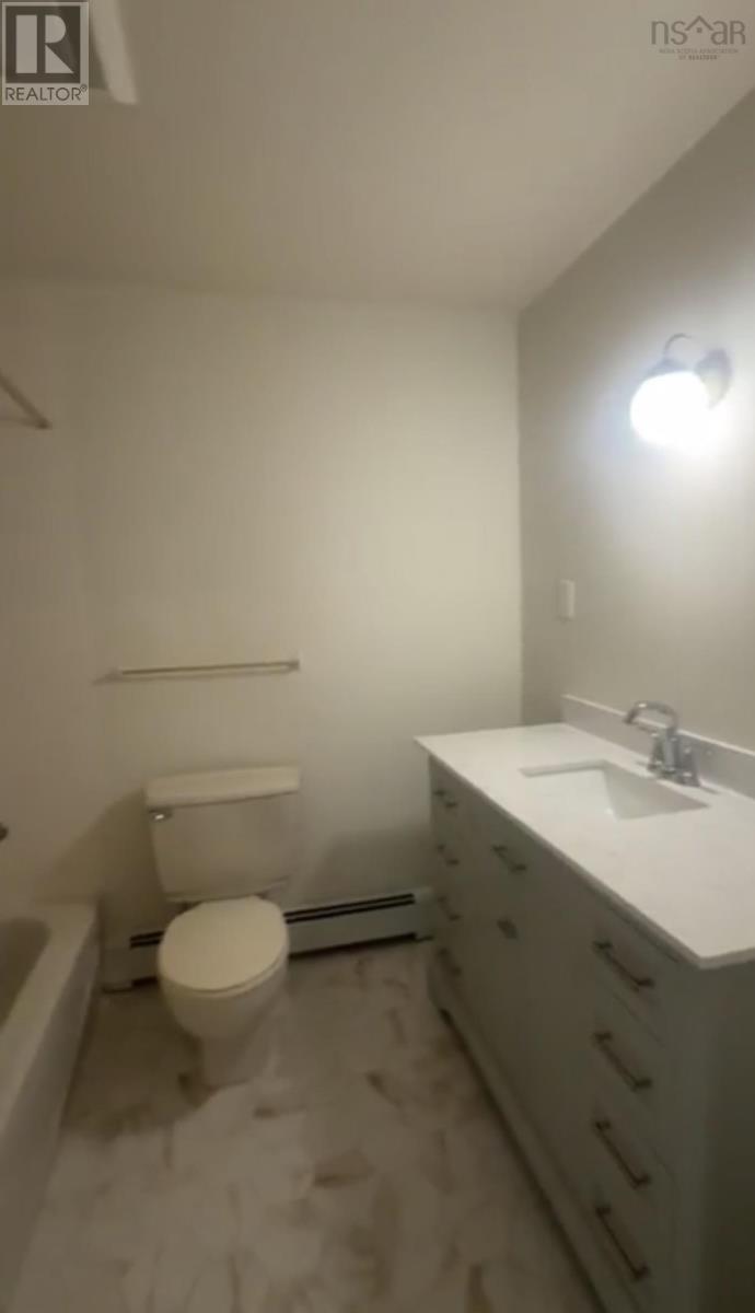 78 Currie St Street Property Photo 16