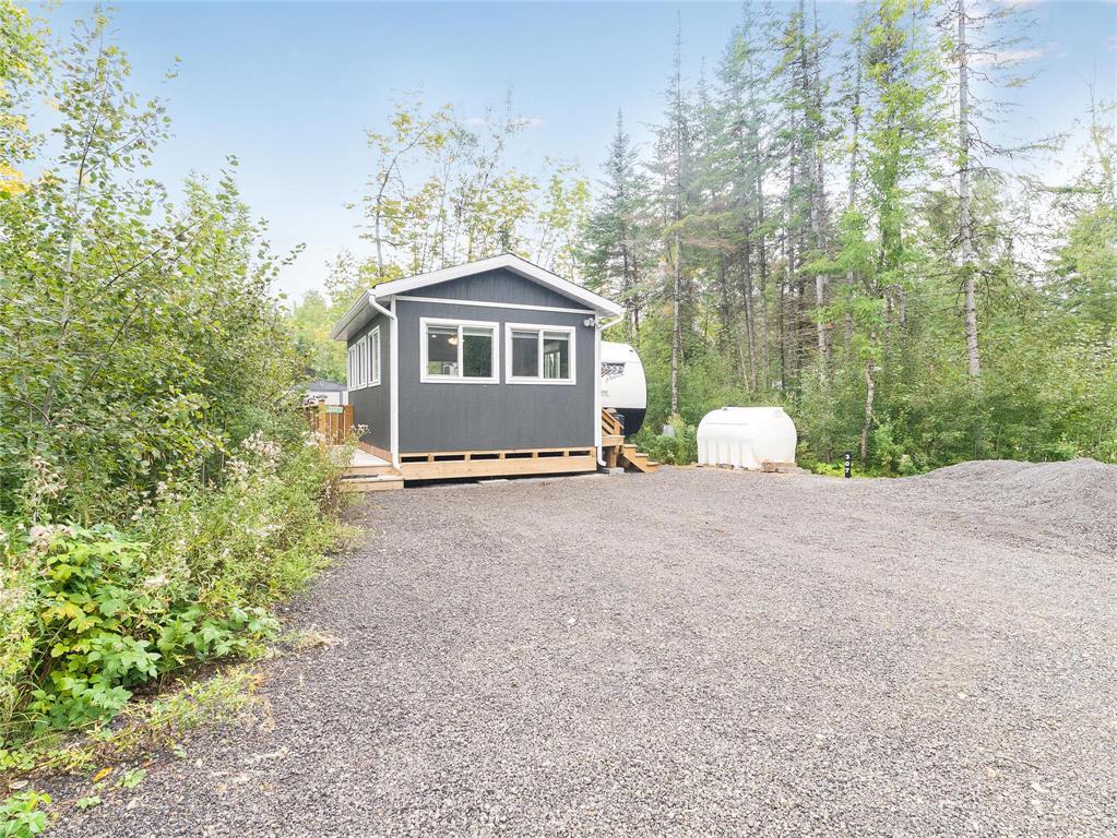 307 Willis Drive Property Photo 2