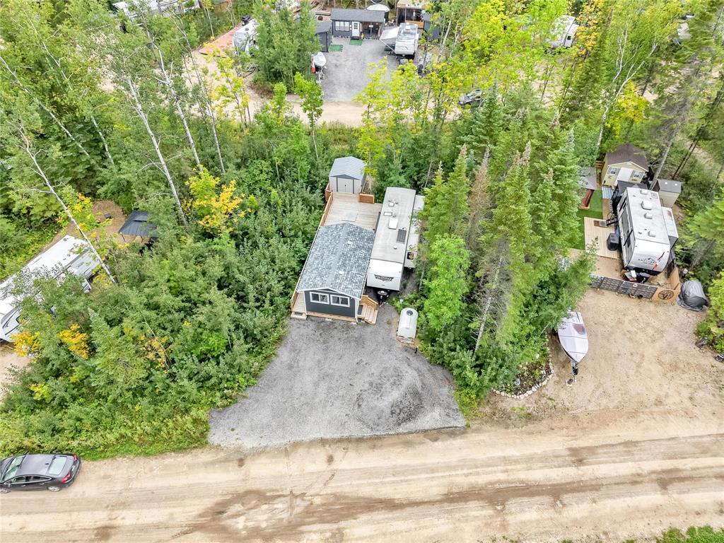307 Willis Drive Property Photo 3