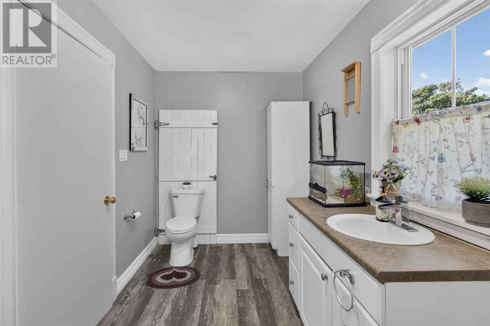 937 Pownal Road Property Photo 13