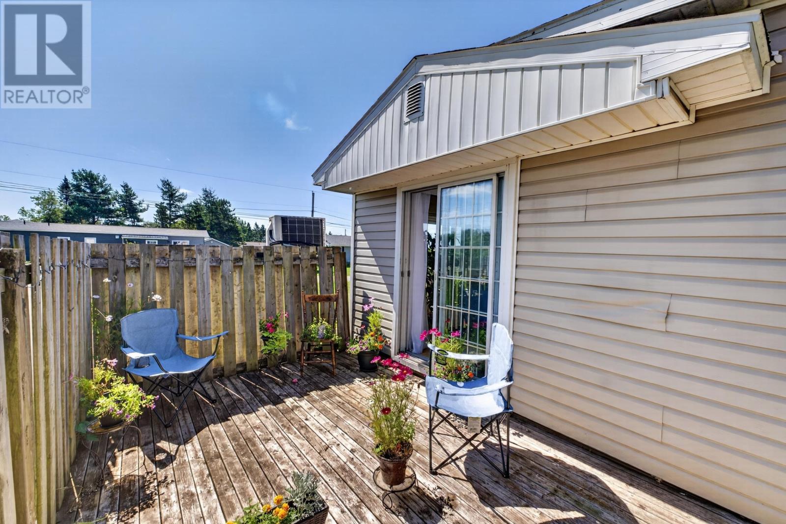 741 Starling Street Property Photo 12