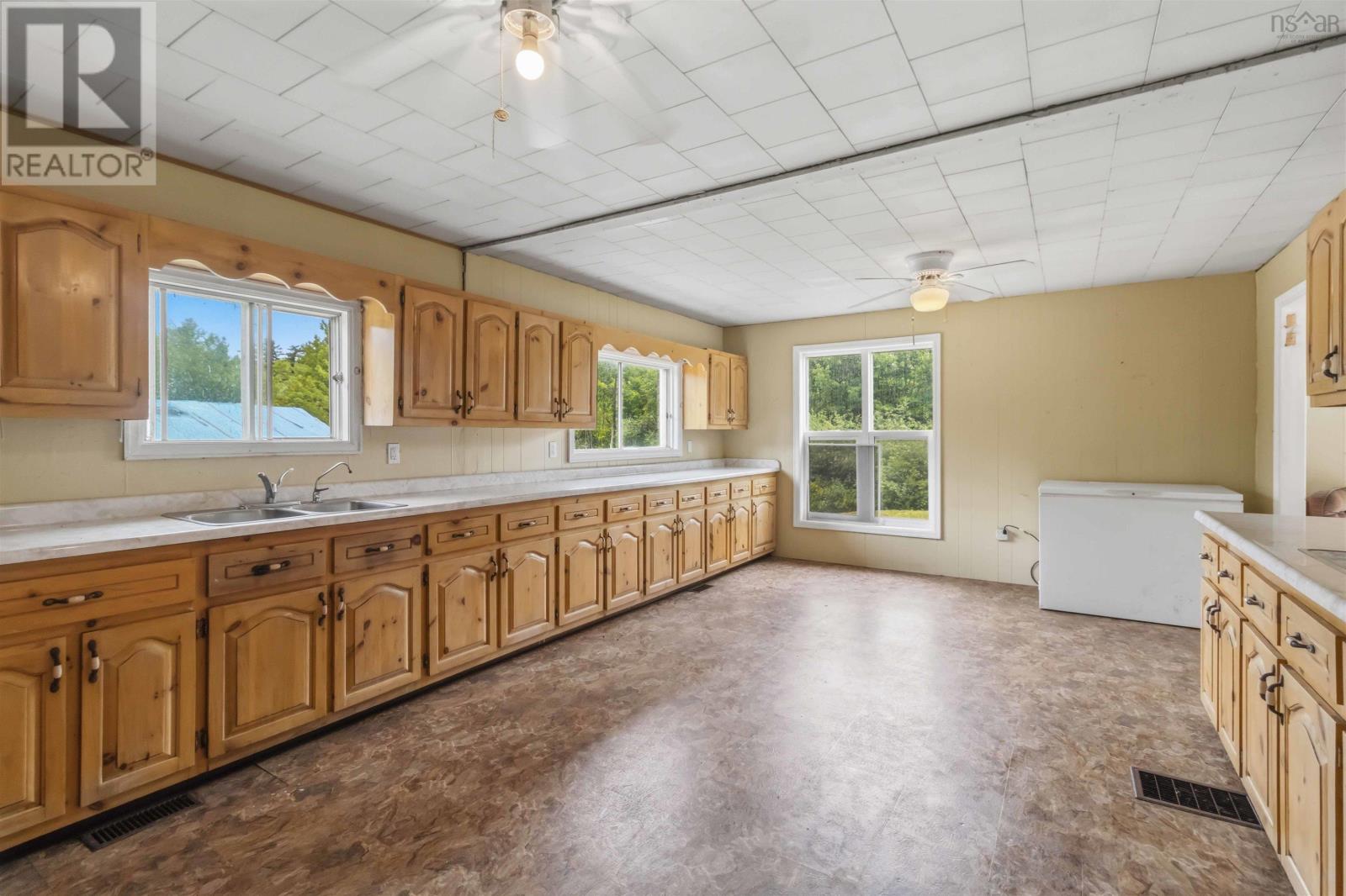 9490 Highway 8 Property Photo 3