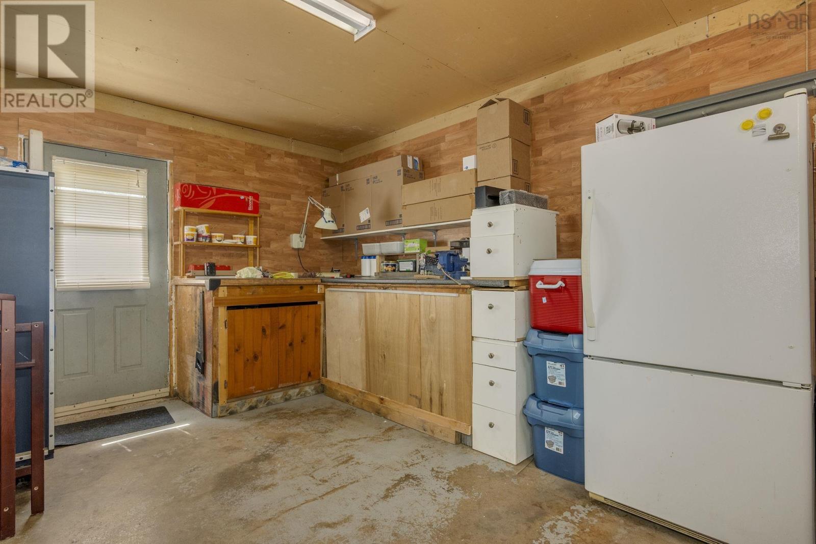 23 Dahlgren Crescent S Property Photo 31