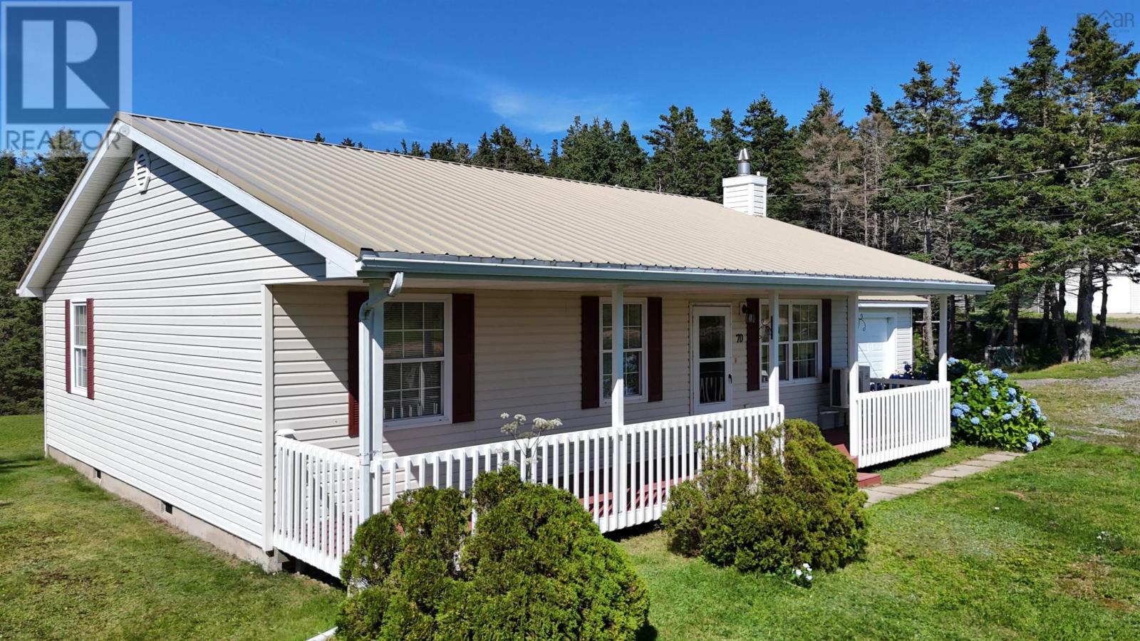 70 Little Harbour Road Property Photo 4