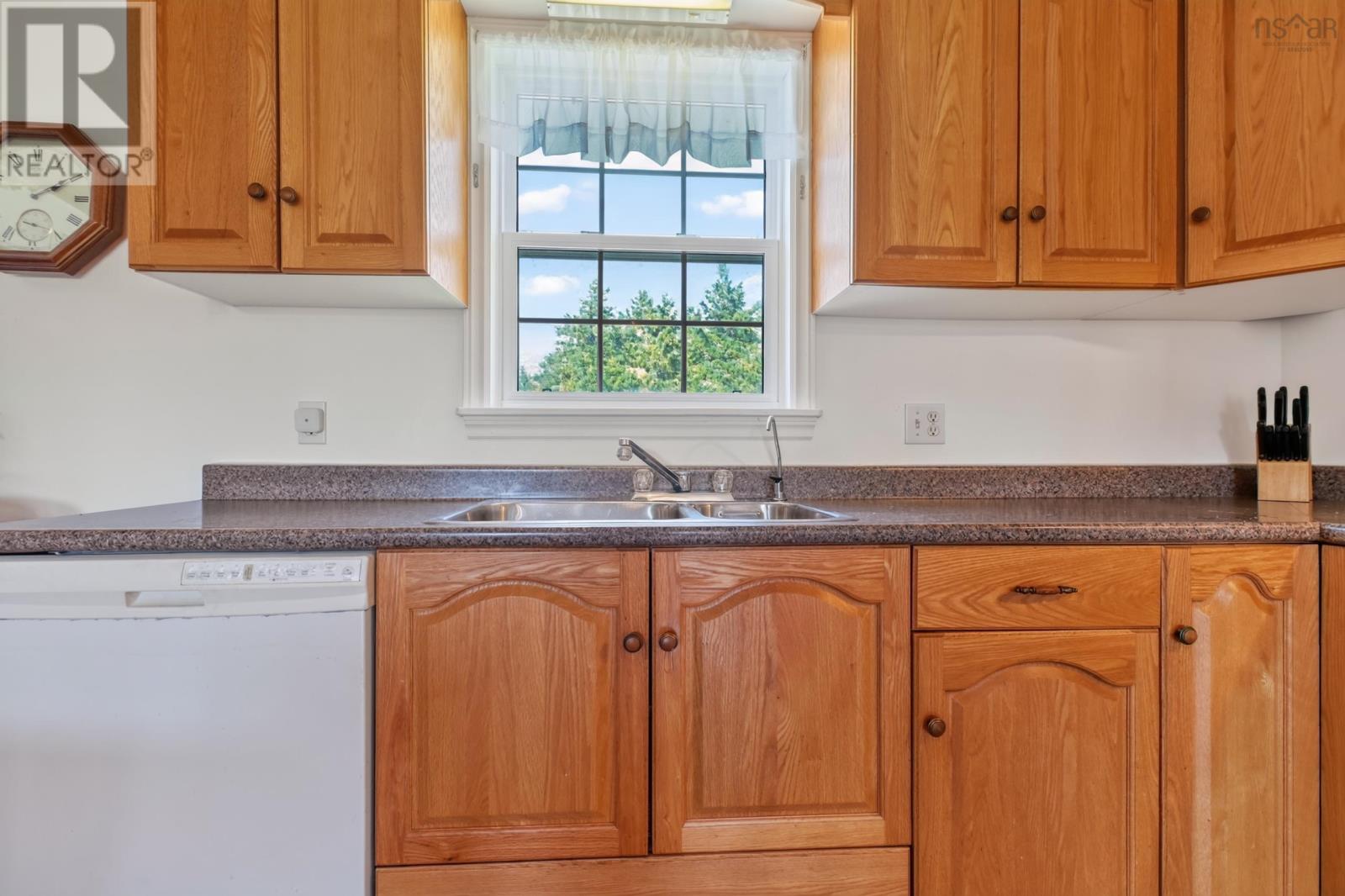 70 Little Harbour Road Property Photo 11