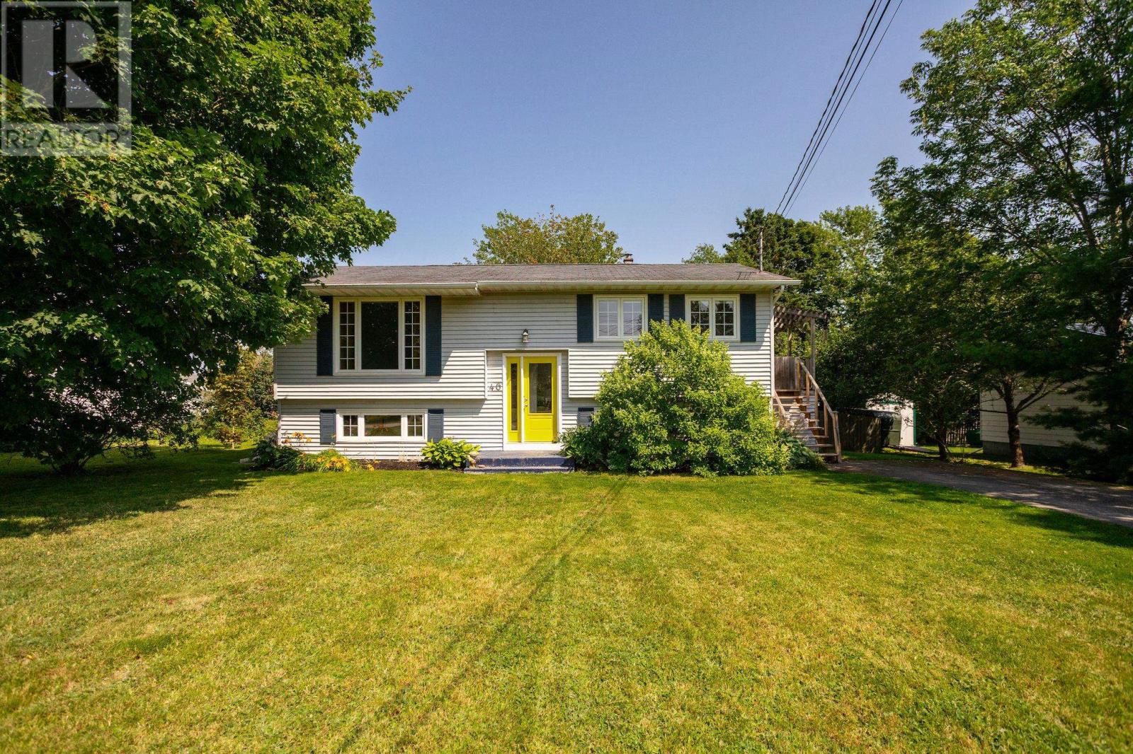 40 Poplar Drive Property Photo 1