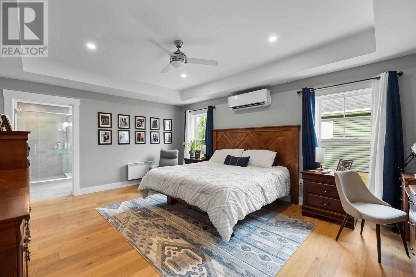 31 Lantern Crescent Property Photo 24