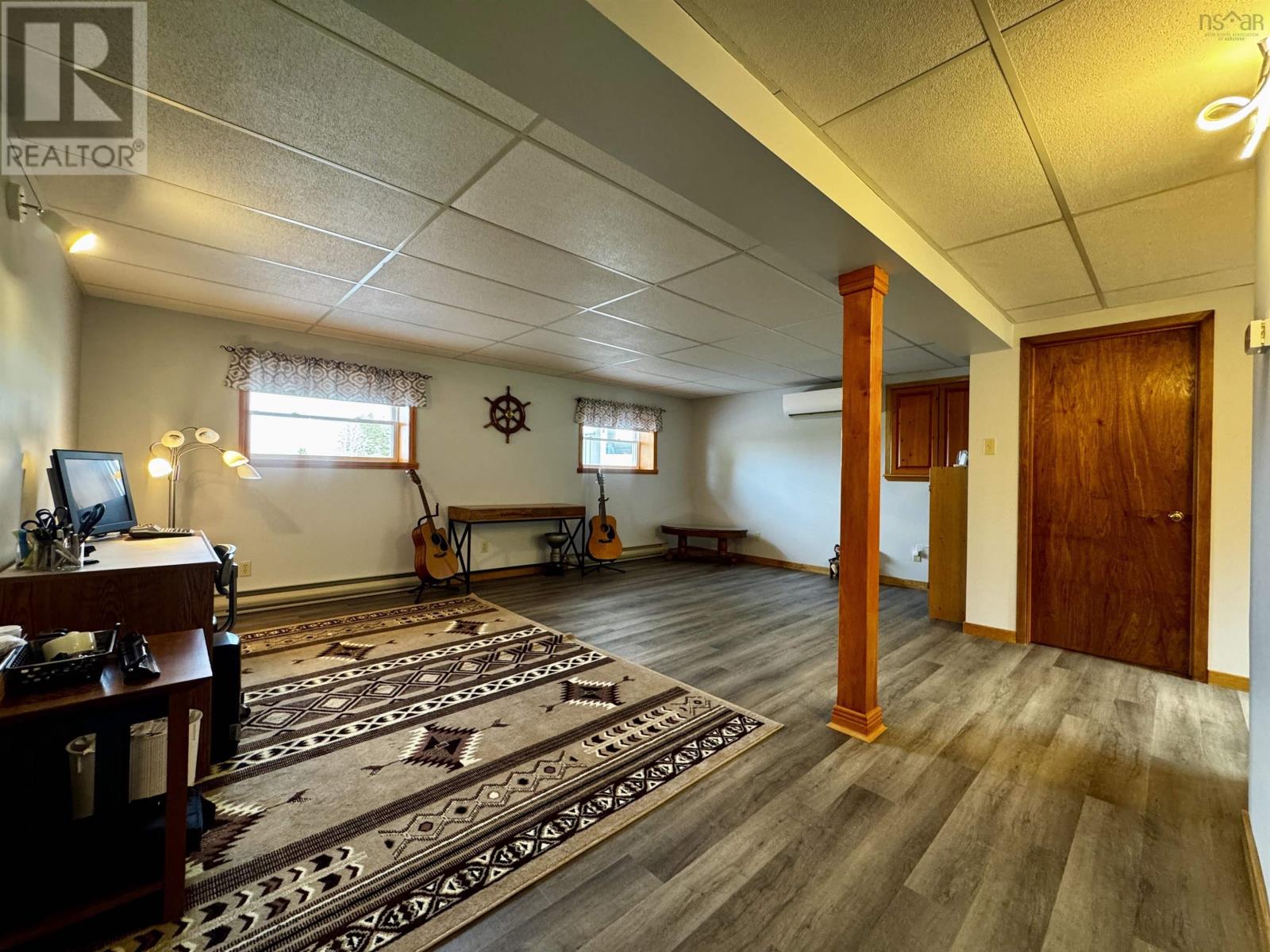 110 De Raymond St. Property Photo 26