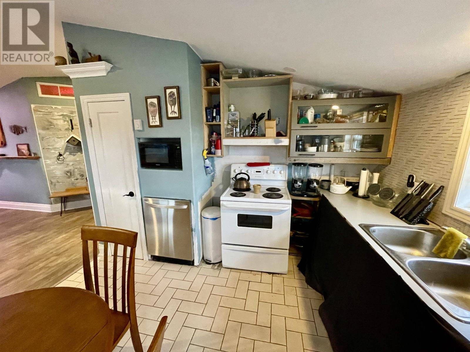 32756 Route 2 Property Photo 8