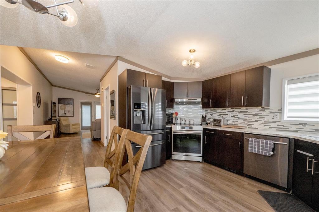 22 Sandpiper Bay Property Photo 4