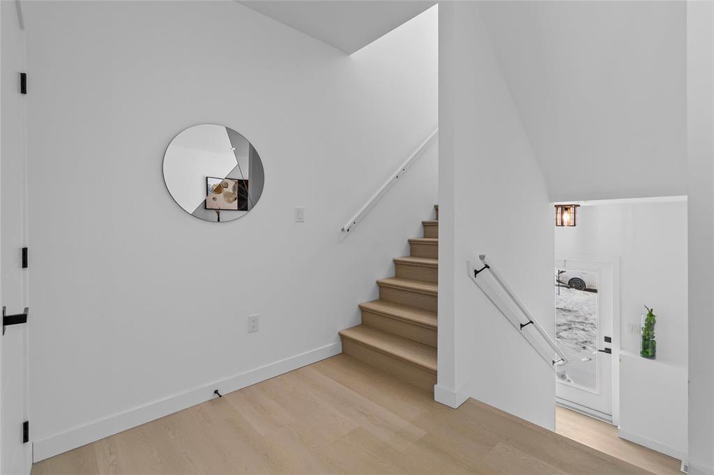 109 Indra Crescent Property Photo 2