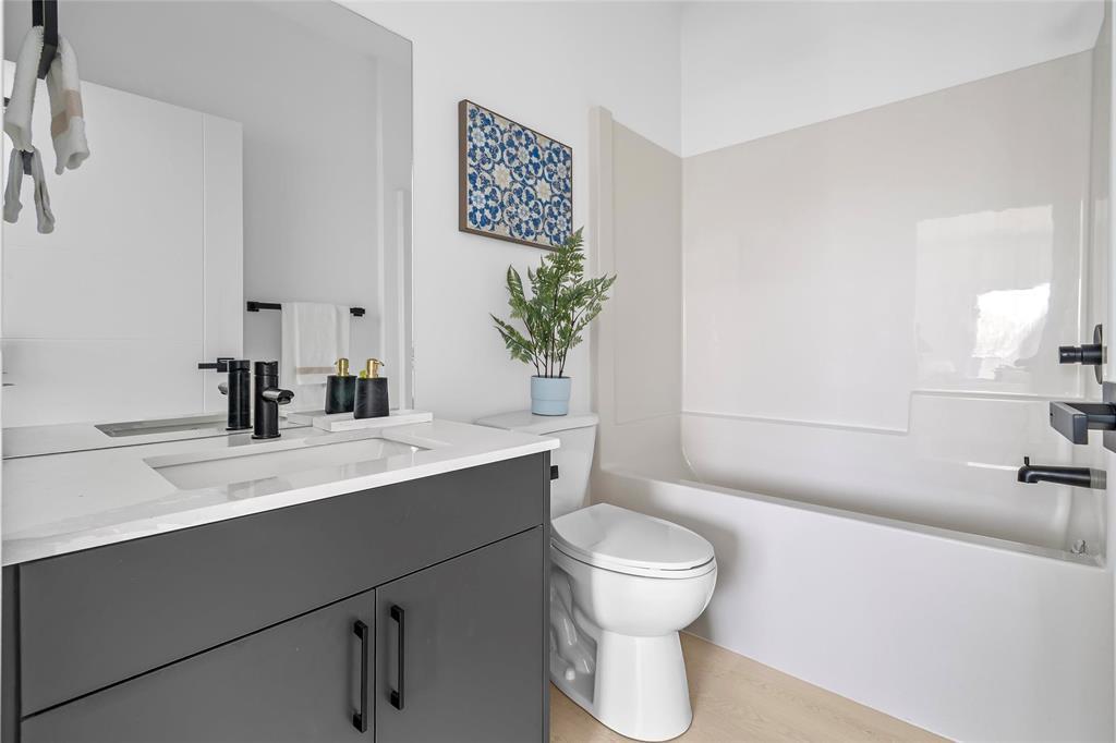 109 Indra Crescent Property Photo 16